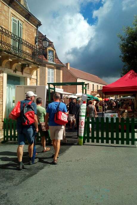 Marché hebdomadaire du lundi à Sainte-Alvère